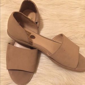 Dolce Vita Sandals